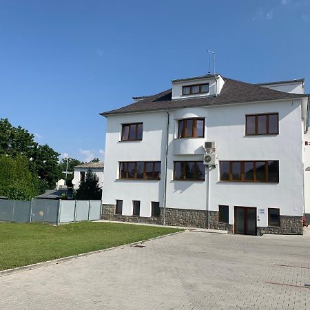Apartmány U nemocnice Ceske Budejovice Kültér fotó