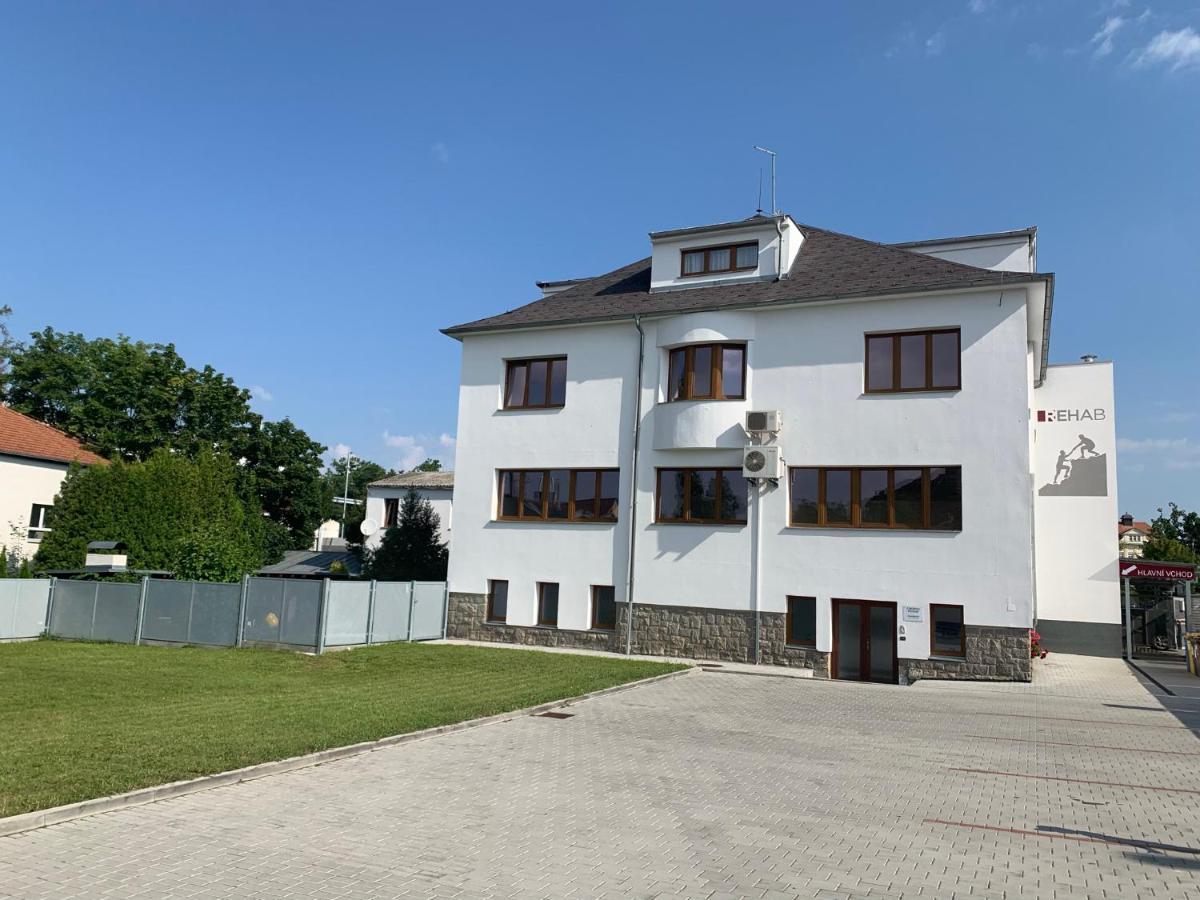 Apartmány U nemocnice Ceske Budejovice Kültér fotó