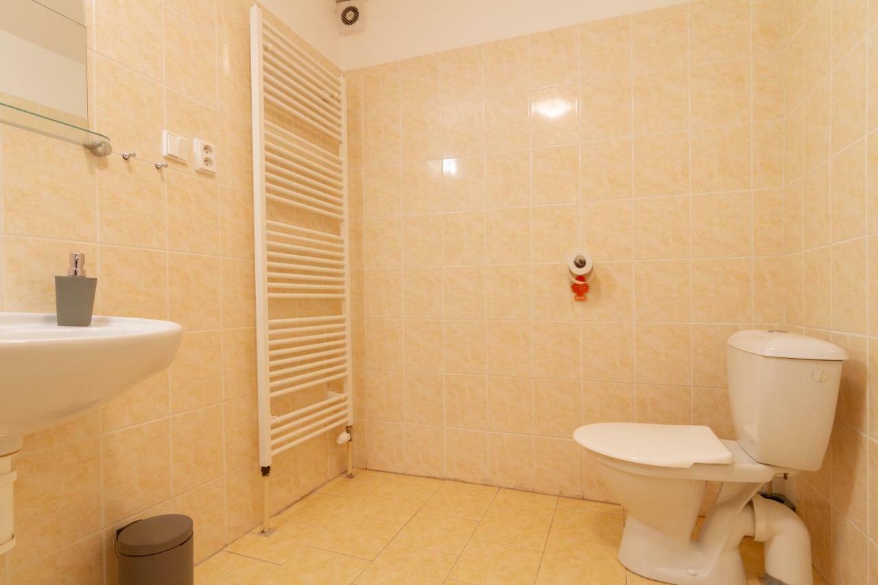 Apartmány U nemocnice Ceske Budejovice Kültér fotó