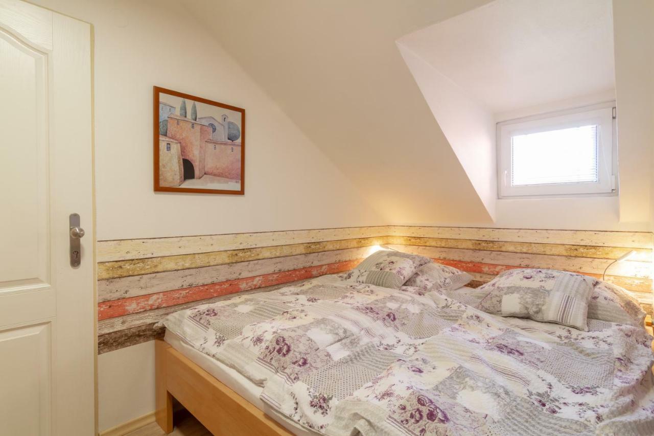 Apartmány U nemocnice Ceske Budejovice Kültér fotó
